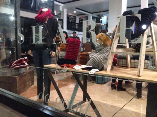 The evening featured a calligrapher, free artisan coffee, and candied apples!